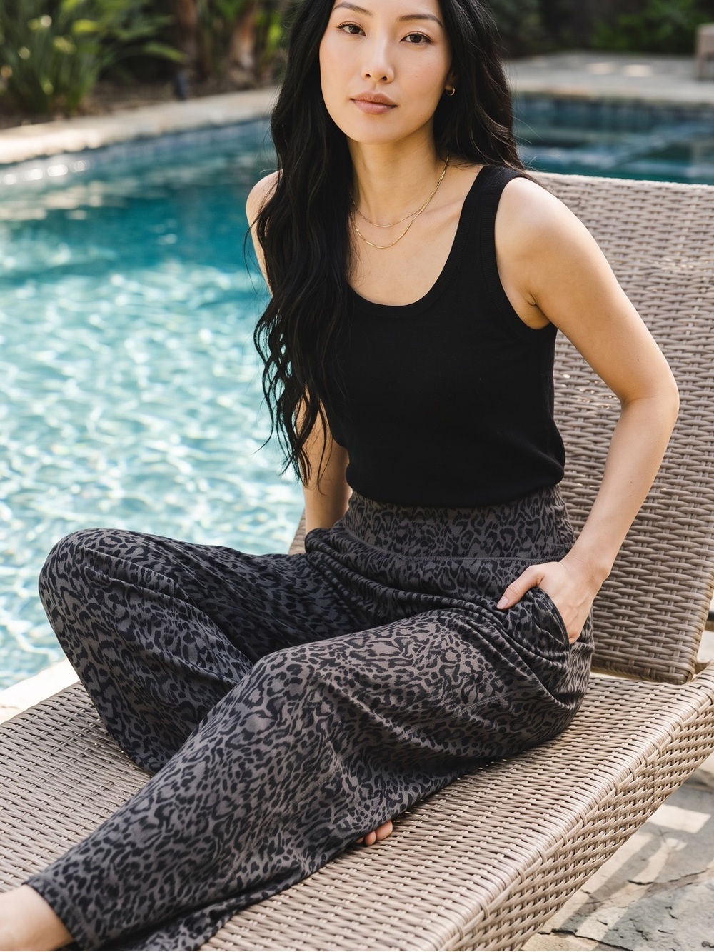 HALARA Black & Gray Leopard Wide-Leg Pants